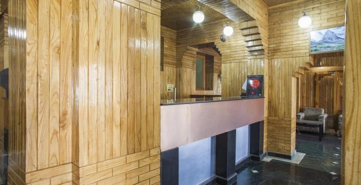 Hotel Pamposh Srīnagar エクステリア 写真